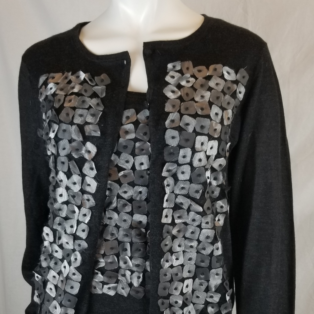 St.John Matching tank top and sweater ensemble